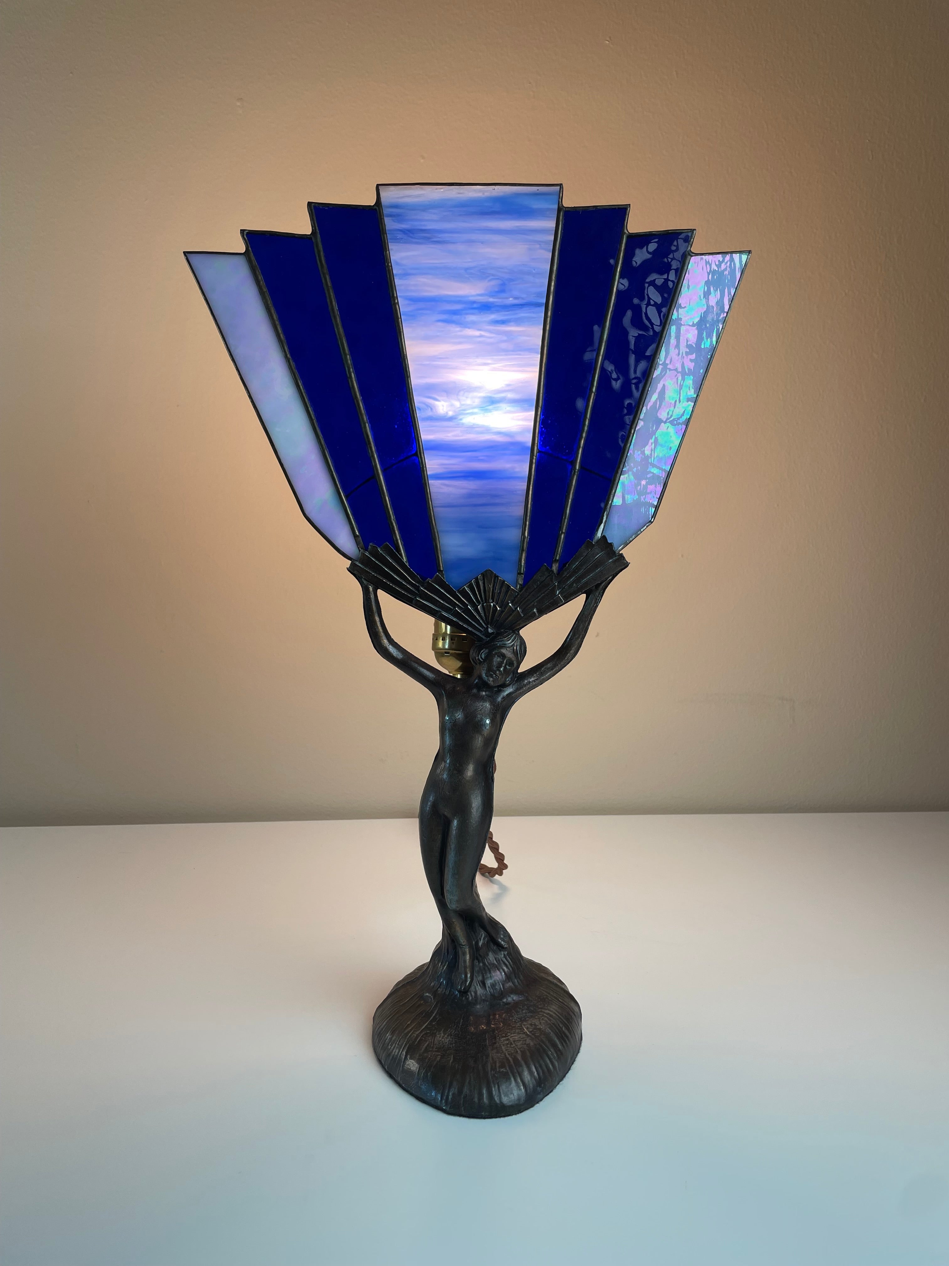 Antique Wescal Art Deco hotsell Nouveau Ornate Blue Glass Slag Table Vanity Lamp READ